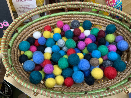 Felted Notions & Needle Bags - Felt Baubles