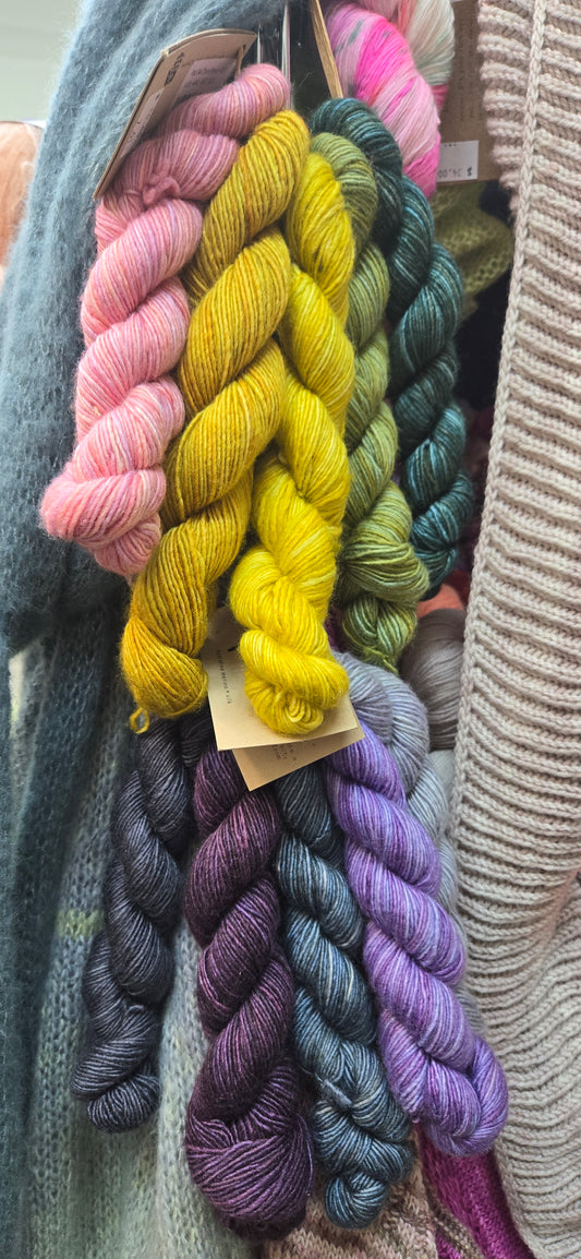 Manos Del Uruguay Fino Mini Skein Kits